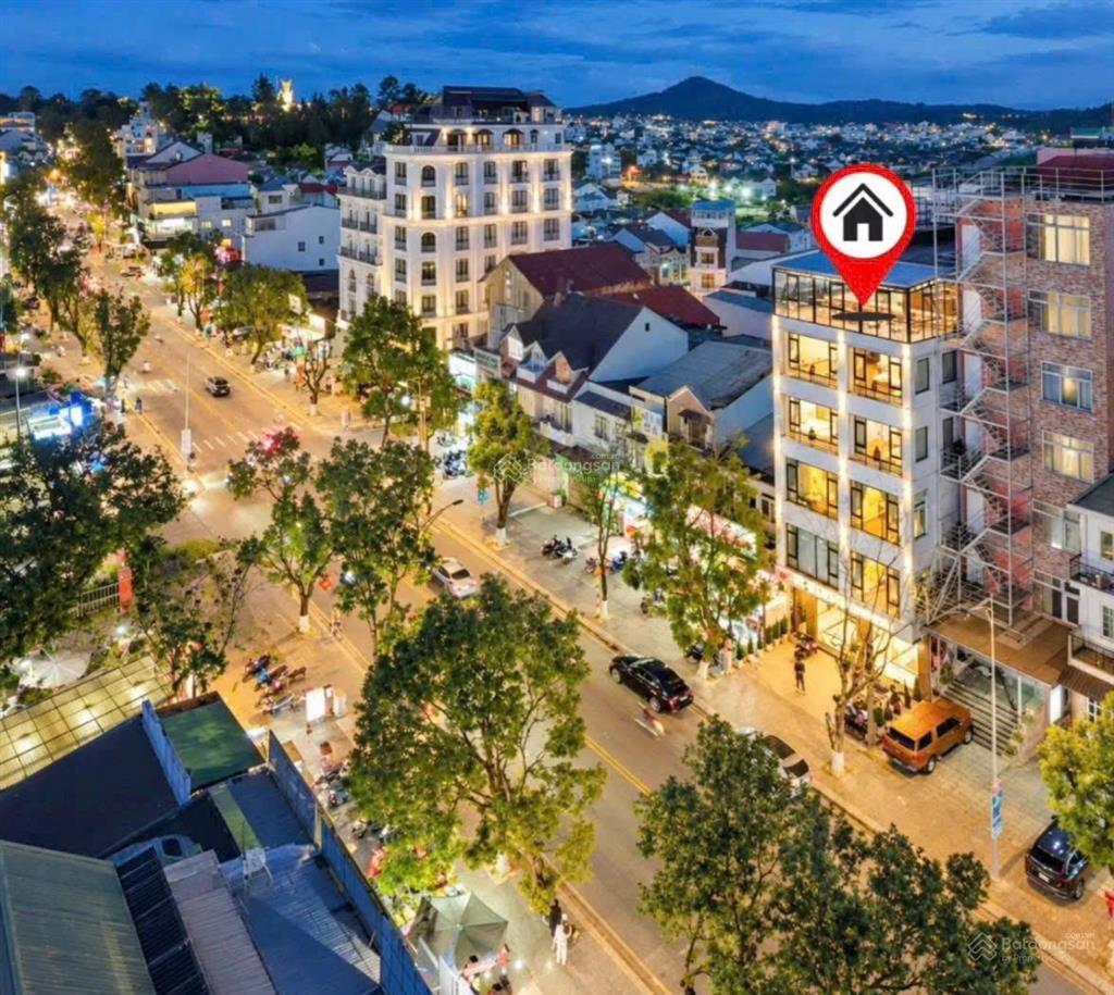 Giảm 10 tỷ chỉ còn 28 tỷ cho căn khách sạn mặt tiền phù đổng 20 phòng với mặt tiền 8,5m