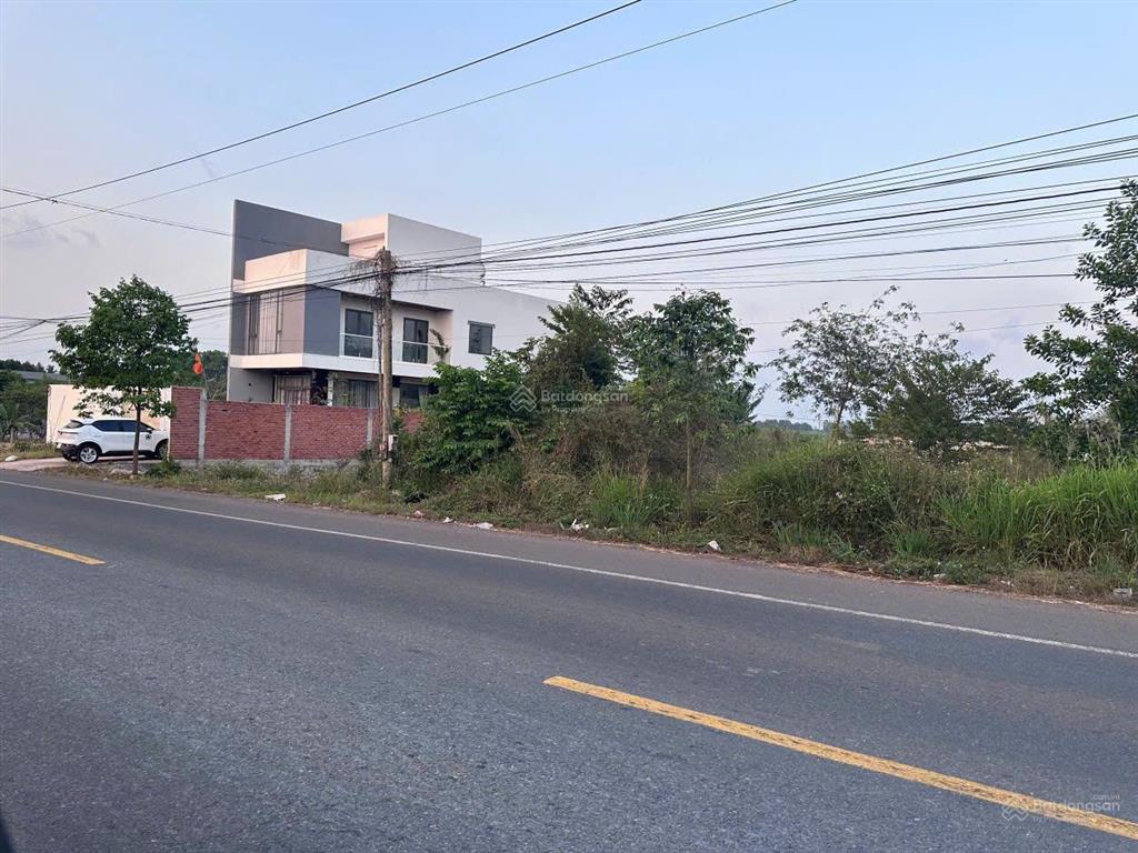 Nắm chủ mặt tiền đường 765, long tân
