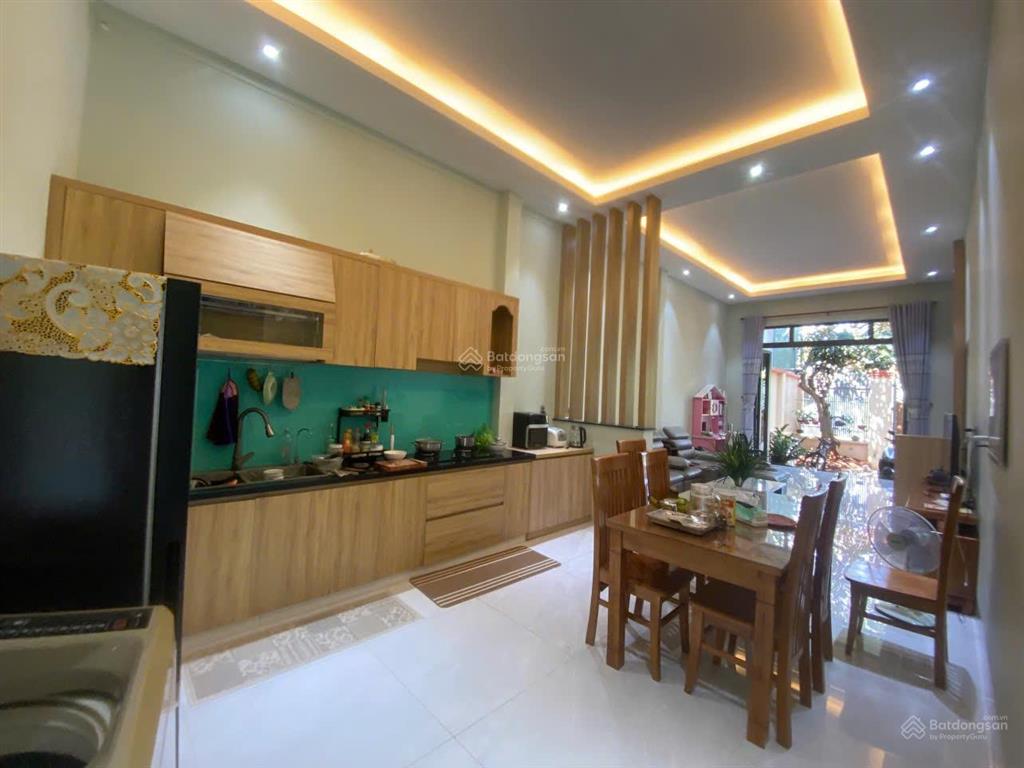 Chủ kẹt tiền bán gấp nhà đẹp hoà long