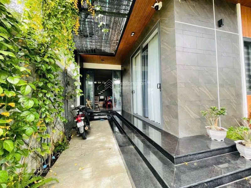Nắm chủ bán nhà mặt tiền hương lộ 2, p. long tâm, tp bà rịa.