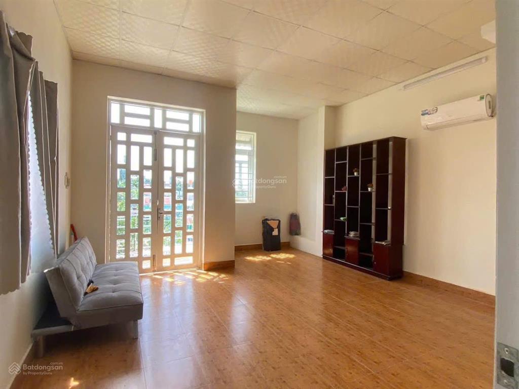 Nắm chủ bán nhà hẻm võ ngọc chấn, p. long hương
