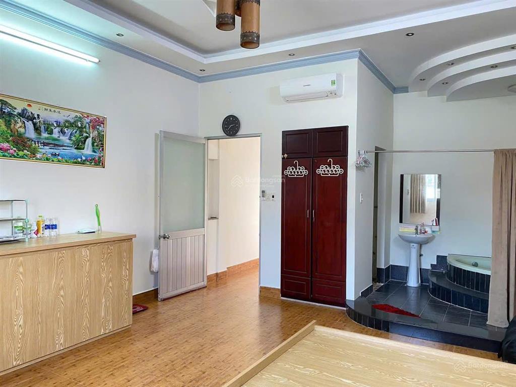 Nắm chủ bán nhà hẻm võ ngọc chấn, p. long hương