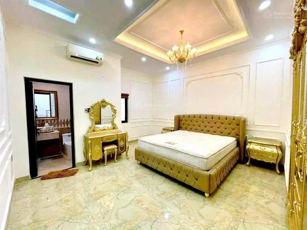 Chủ cần bán gấp nhà mặt tiền trung tâm tp. bà rịa.