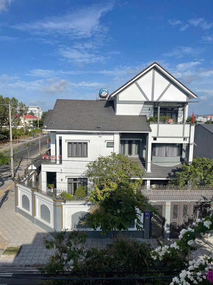 Biệt thự góc 2 mặt tiền đẳng cấp trung tâm tp bà rịa.
