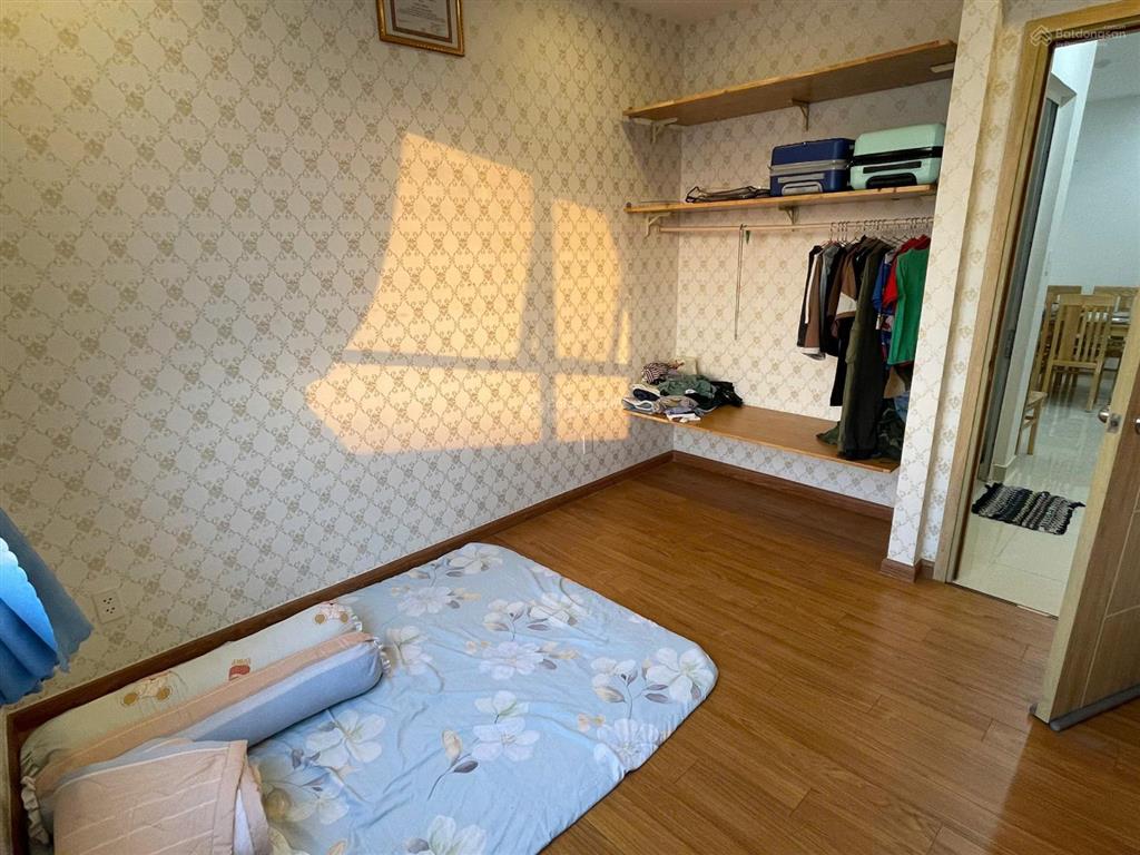 Bán gấp căn 62m2 2pn2wc full nội thất giá 2,5 tỷ (bao thuế phí, nhà sạch sẽ, view thoáng mát)