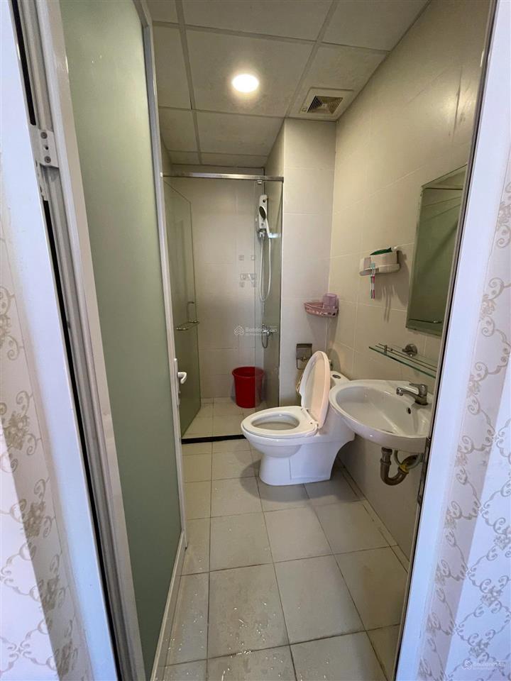 Bán gấp căn 62m2 2pn2wc full nội thất giá 2,5 tỷ (bao thuế phí, nhà sạch sẽ, view thoáng mát)