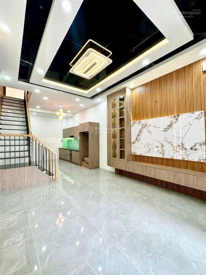 Sát mặt tiền  nhà 40m2 2 phòng ngủ .2wc  5 .4 tỷ , bình tân