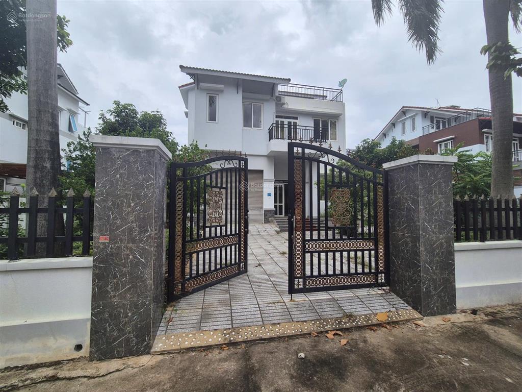 Cắt lỗ bán gấp biệt thự đẹp tại khu phố 6, thới hòa, bến cát, 7 tỷ vnd, 490 m2, còn thương lượng!