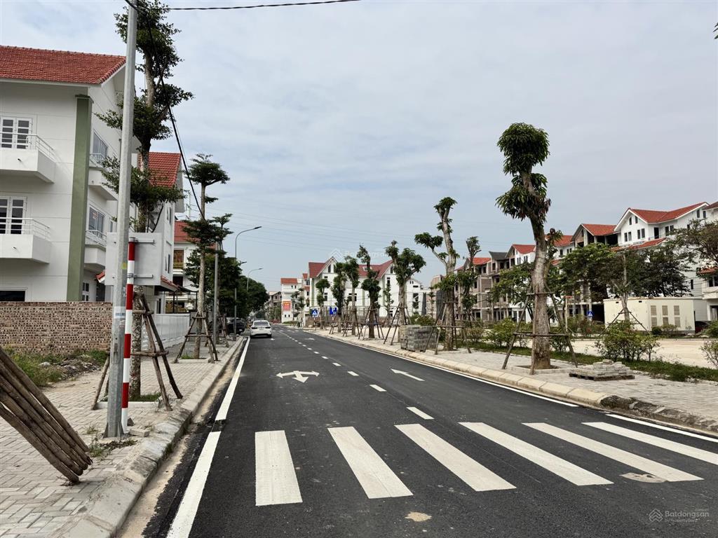 Bán lk b12 kđt cienco5 hoài đức  trục chính  2 mặt thoáng giáp kđt lideco