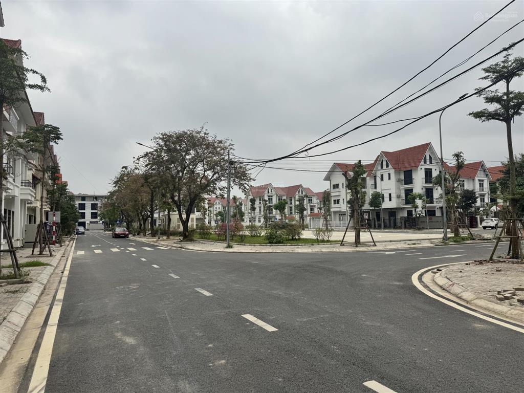 Lk b2402 kđt cienco5 hoài đức mặt đường đôi 33m  view biệt thự, công viên hỗ trợ vay ngân hàng