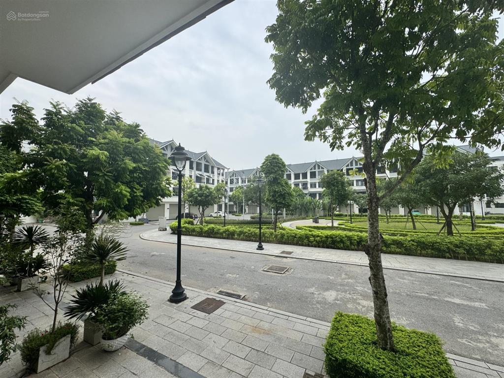 Lk 95m2 view trực diện công viên tại kđt hinode royal park  giá 13,5 tỷ