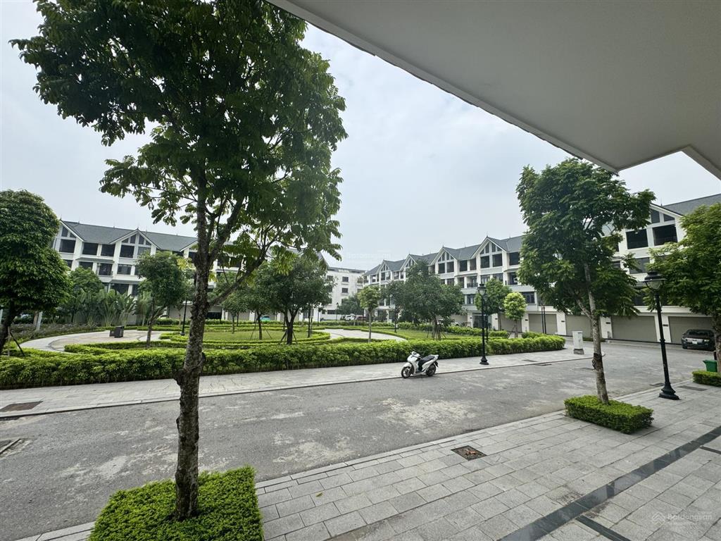 Lk 95m2 view trực diện công viên tại kđt hinode royal park  giá 13,5 tỷ