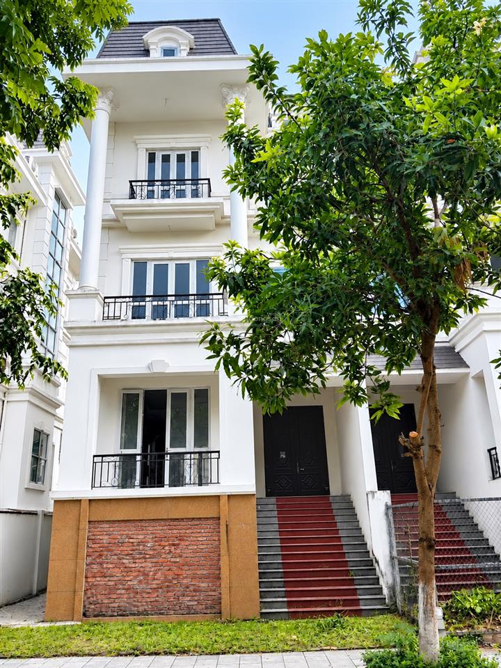 Biệt thự lideco 173m2 mt 10m xây 5 tầng  hướng nhà tây bắc  nhà gần hồ, gần viên  giá 18,x tỷ bp