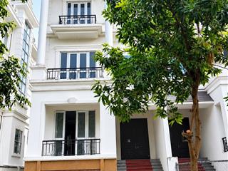 Biệt thự lideco 173m2 mt 10m xây 5 tầng  hướng nhà tây bắc  nhà gần hồ, gần viên  giá 18,x tỷ bp