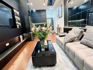 Cần bán gấp căn nhà phố cầu giấy, thang máy, ngõ thông  cực gần phố  môt căn duy nhất còn sót lại