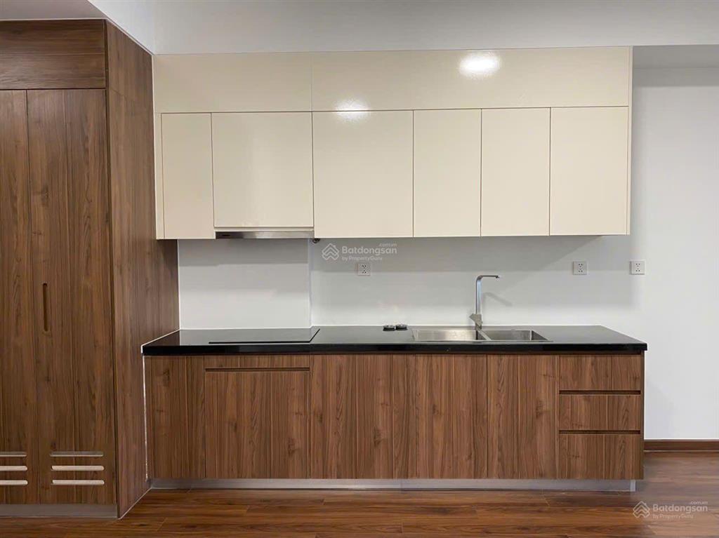 Bán căn 2pn 2wc 80m full nội thất tại akari võ văn kiệt, giá 5.2 tỷ đã có sổ.