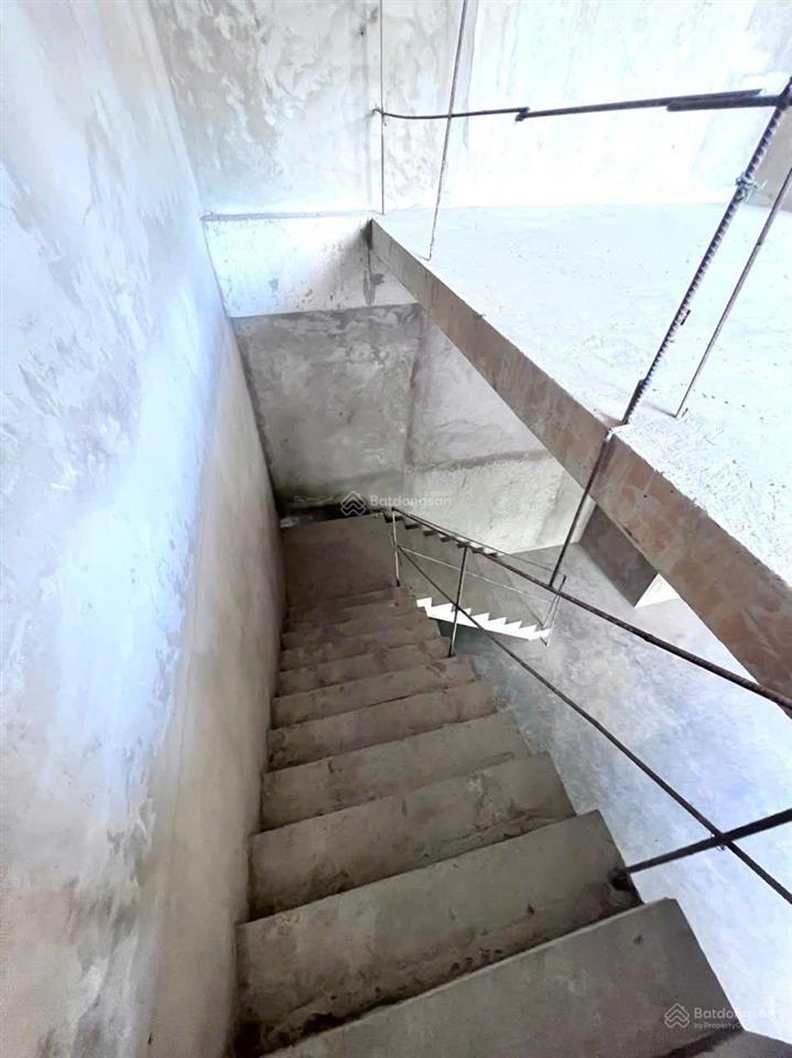 Cho thuê shophouse akari 185m2 chỉ 42tr