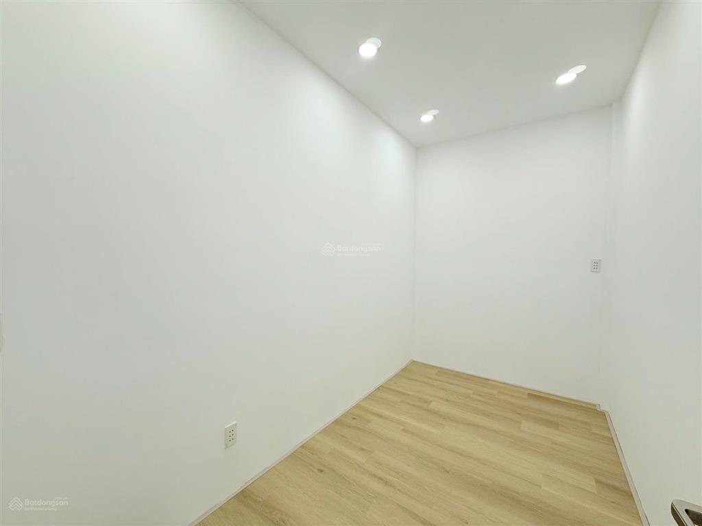 Bán chung cư cây mai  q11  2pn 1wc, thang máy giá 2.9 tỷ