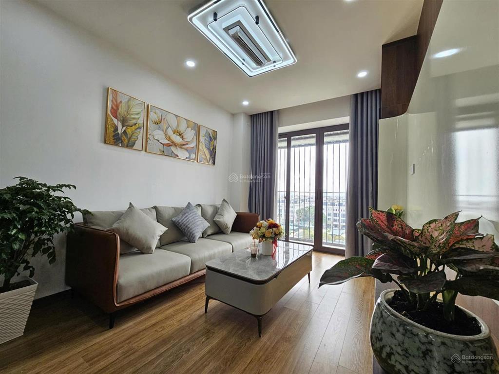 Bán cc tại khu đô thị đền lừ i, giá 5,6 tỷ, 70m2, chỉ với view đẹp