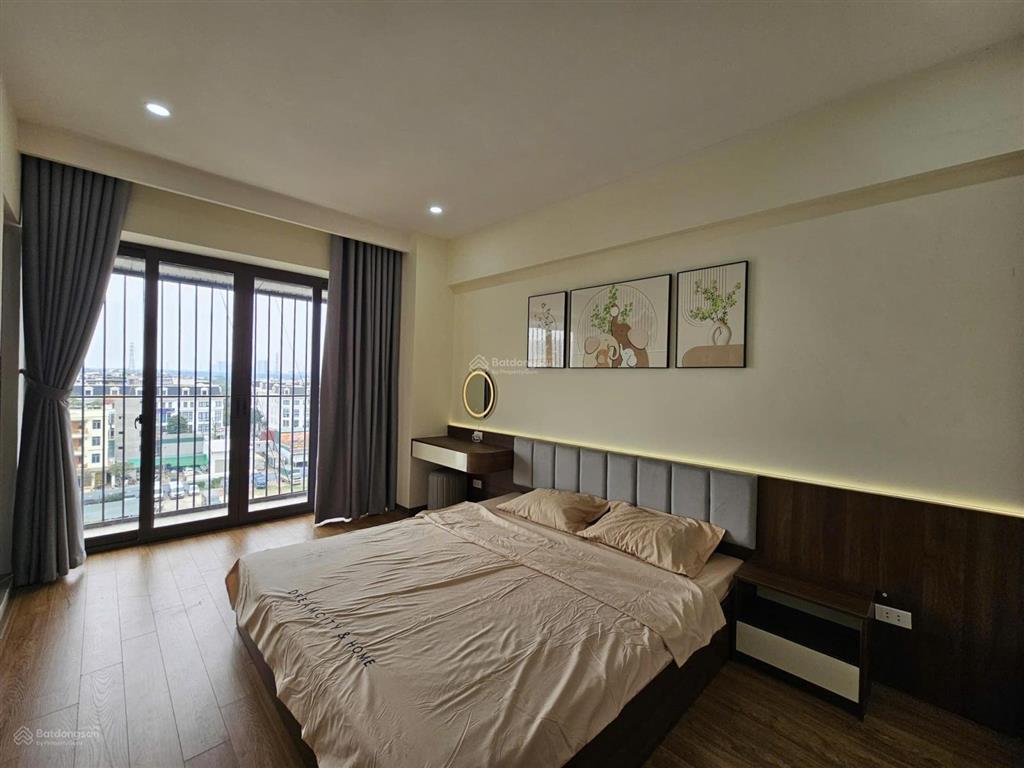 Bán cc tại khu đô thị đền lừ i, giá 5,6 tỷ, 70m2, chỉ với view đẹp