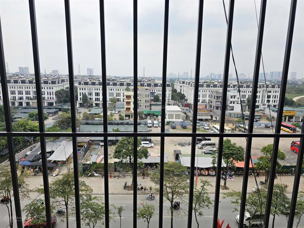 Bán cc tại khu đô thị đền lừ i, giá 5,6 tỷ, 70m2, chỉ với view đẹp