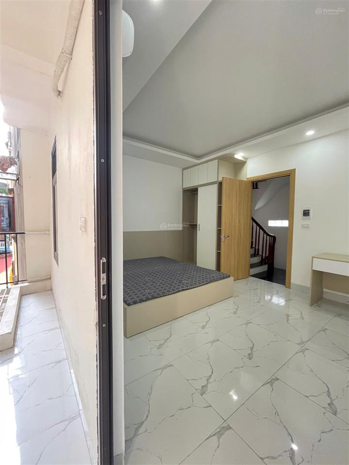 Cho thuê nhà riêng 151 nguyễn đức cảnh, 13,5 triệu, 35 m2x 5 tầng