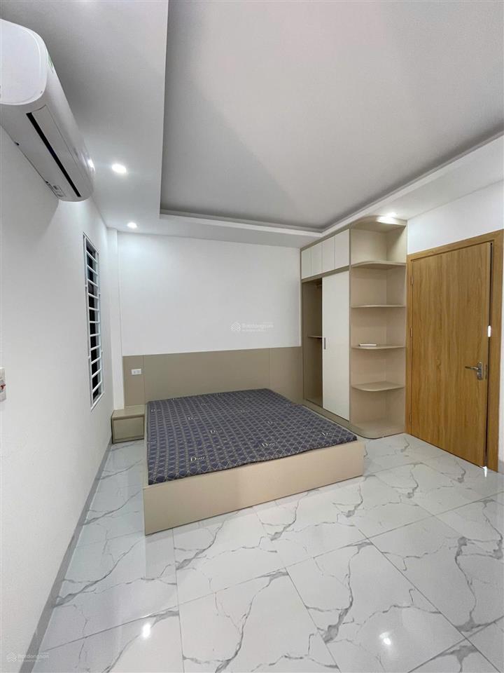 Cho thuê nhà riêng 151 nguyễn đức cảnh, 13,5 triệu, 35 m2x 5 tầng