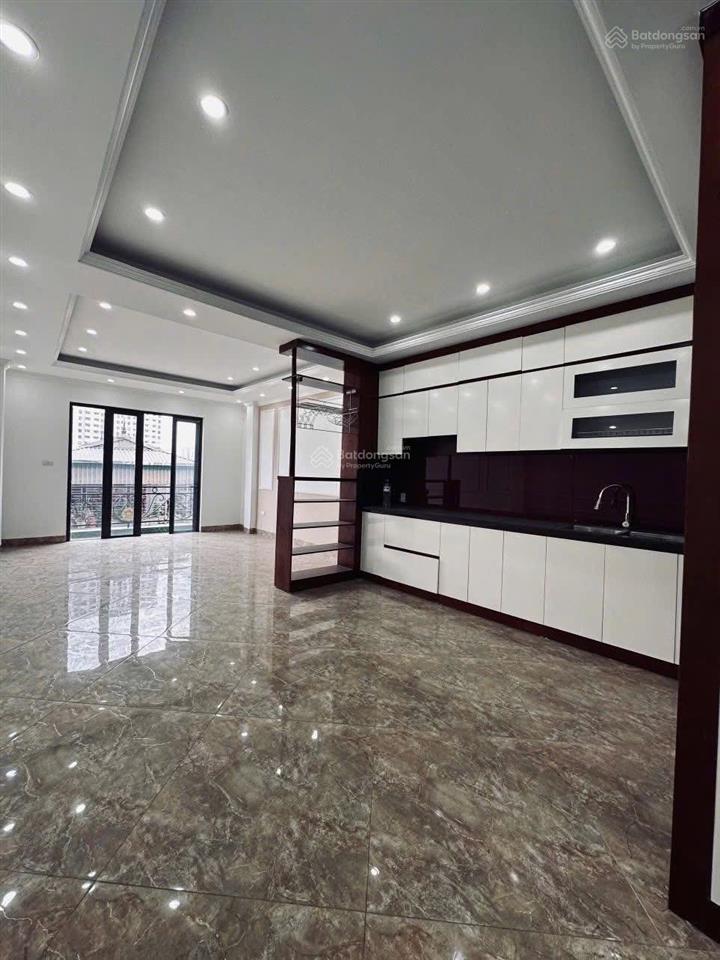 Cho thuê shophouse 60m2, giá 35 triệu/tháng, ở giáp nhị, thịnh liệt, hoàng mai, hà nội