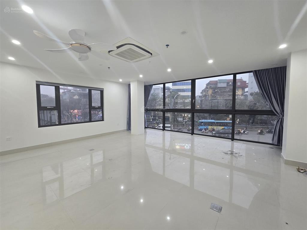 Cho thuê văn phòng tại phố vọng, 110 triệu, 120 m², giá cực chất uy tín