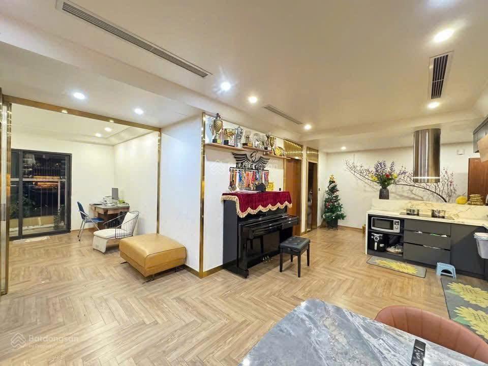 Bán căn hộ hateco hoàng mai, 7 tỷ, 107 m2, 3pn, 2vs, giá tốt