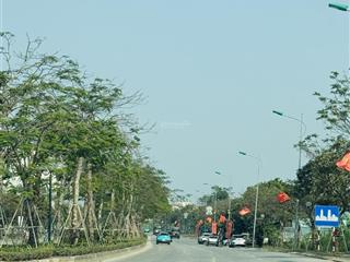 Hàng hiếm tại yên thái 110m full tc đường thông.