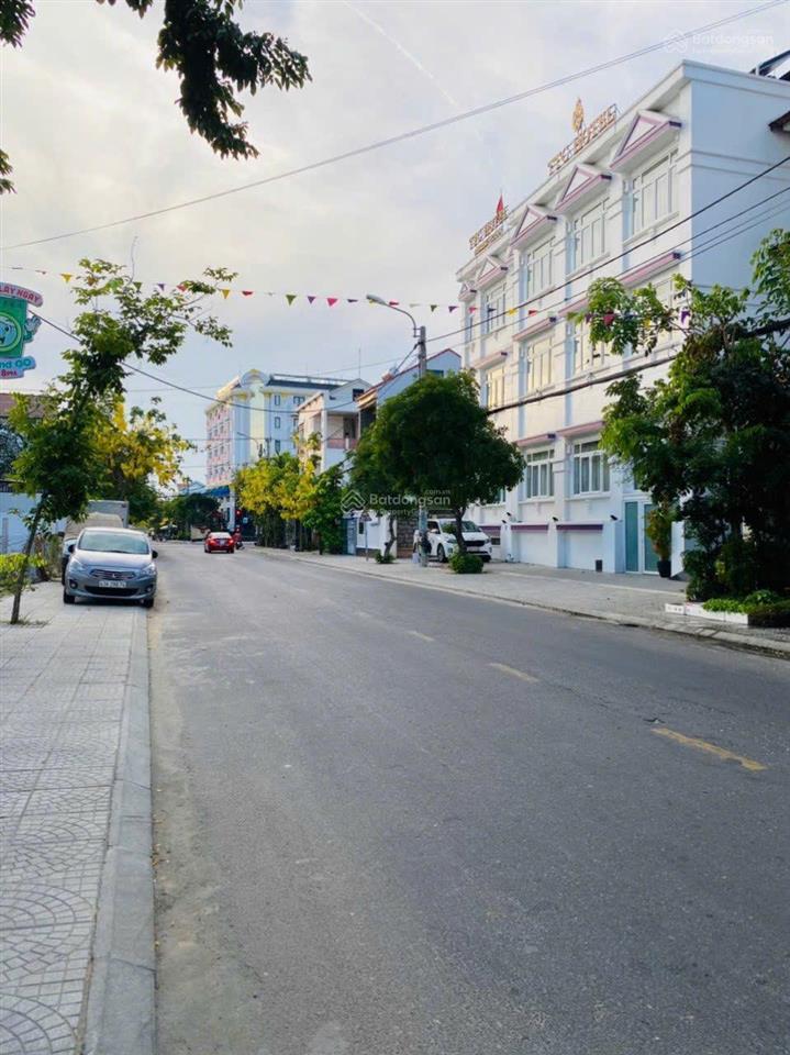 Bán khách sạn mặt tiền đường lý thái tổ hội an đang cho thuê