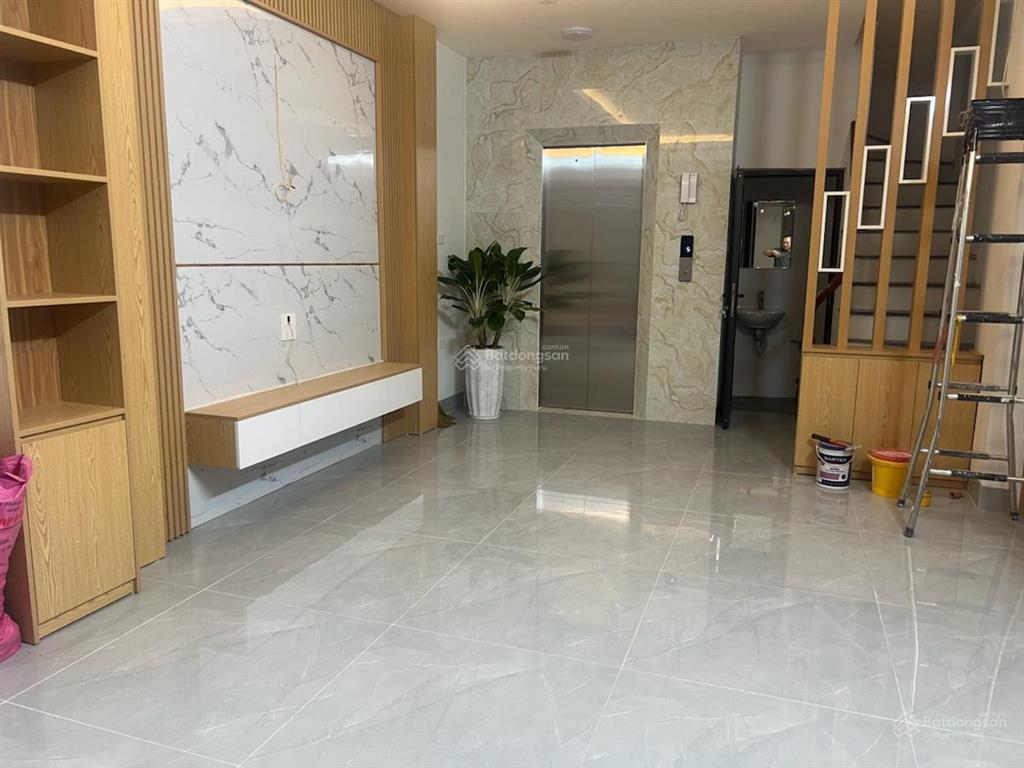 Siêu phẩmnhà phân lô kim giang thang máy gần ô tô ở & kd online đỉnh 34m giá 9.9 tỷ