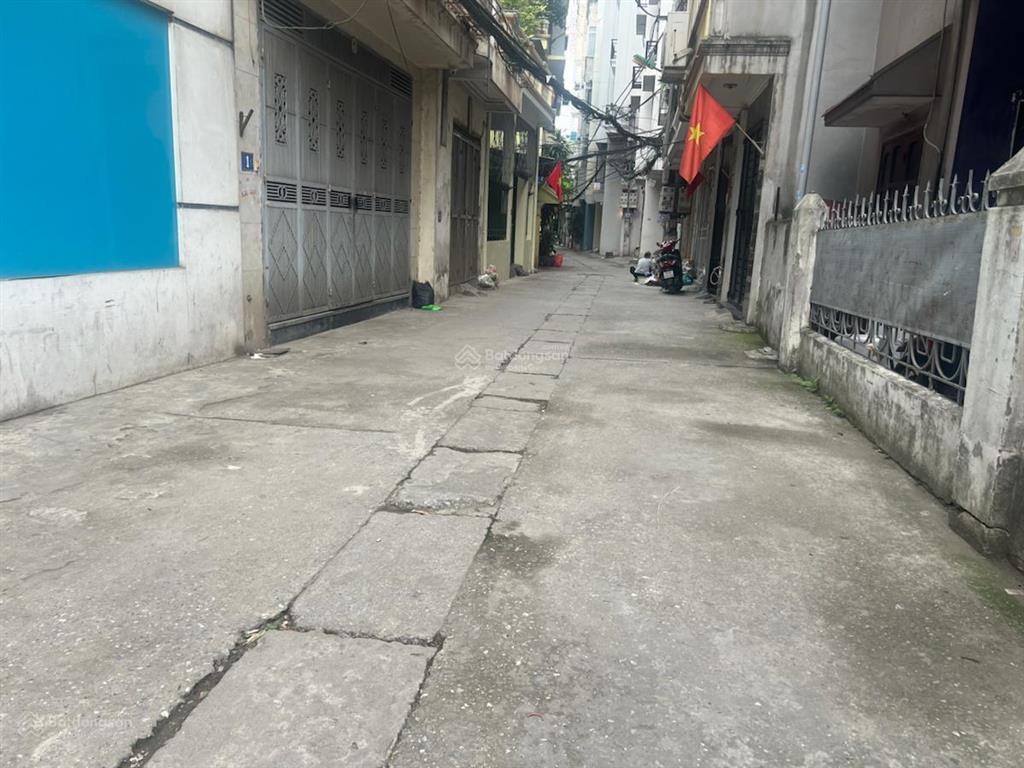 Nhà phân lô kim giang6 tầng thang máy30m ra ô tô ở & kinh doanh đỉnh35m giá 9.9 tỷ