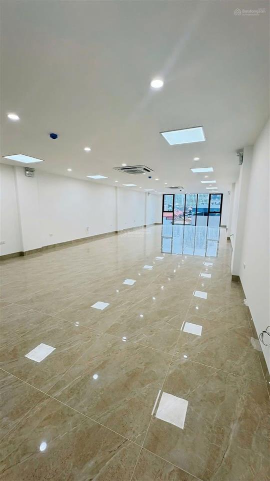 Siêu phẩm mặt phố tô vĩnh diện 8 tầng 1 hầmthang máy dòng tiền 180tr/thángpccc120m giá 75 tỷ
