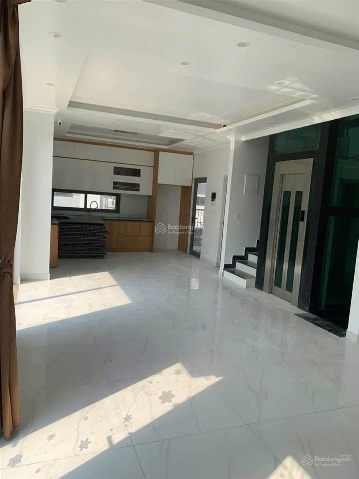 Lô góc 3 thoáng vỉa hè ô tô tránh kd thang máy | the manor central  131m giá 60,8 tỷ