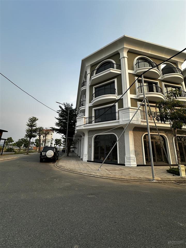 Siêu phẩm nhà phố ngay trung tâm chợ view biển hà tiên