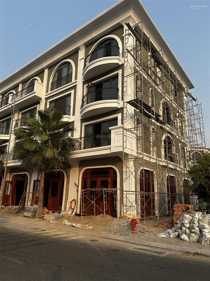 Siêu phẩm nhà phố ngay trung tâm chợ view biển hà tiên