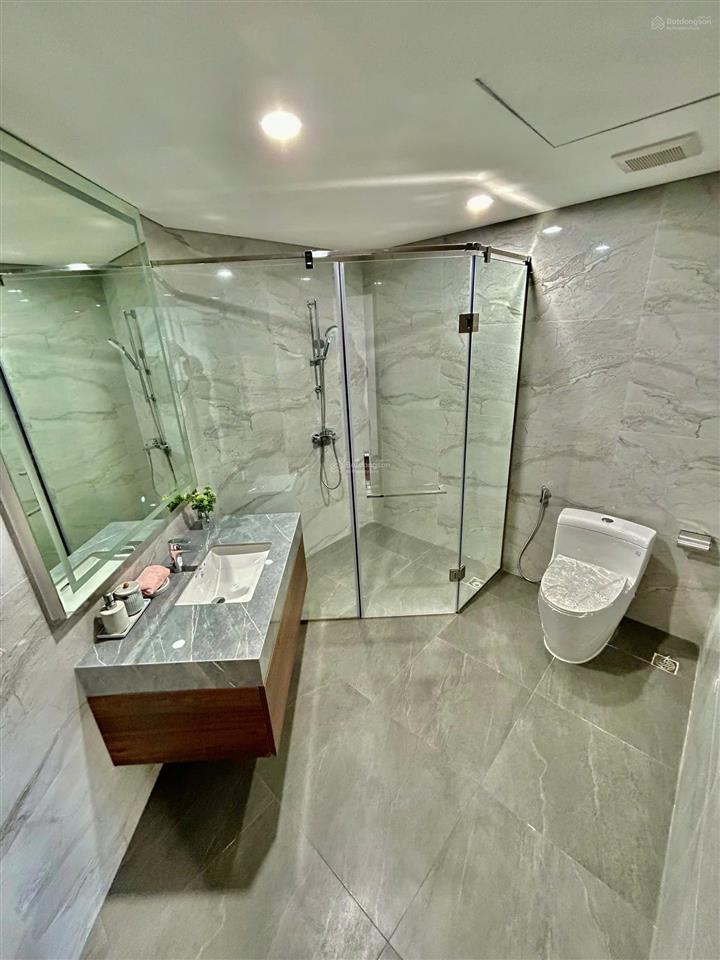 Suất ngoại giao 3pn mã 07b tầng 19. đóng 30% ký hđ trực tiếp. vay lãi ưu đãi. giá rẻ hơn tt 3tr/m2
