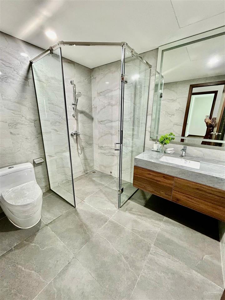 Suất ngoại giao 3pn mã 07b tầng 19. đóng 30% ký hđ trực tiếp. vay lãi ưu đãi. giá rẻ hơn tt 3tr/m2