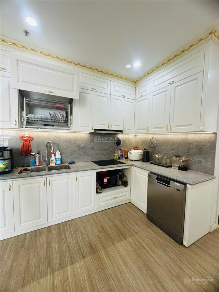 Siêu phẩm giá siêu rẻ 3pn vinhomes green bay tặng miễn phí full nội thấtview thành phố về đêm vip