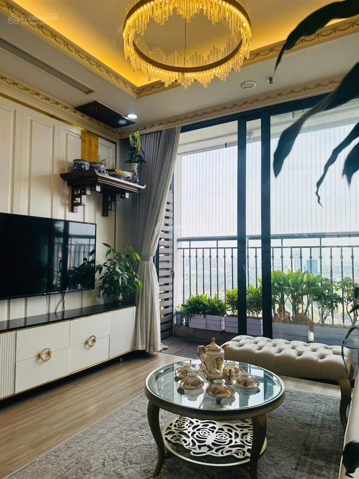 Siêu phẩm giá siêu rẻ 3pn vinhomes green bay tặng miễn phí full nội thấtview thành phố về đêm vip