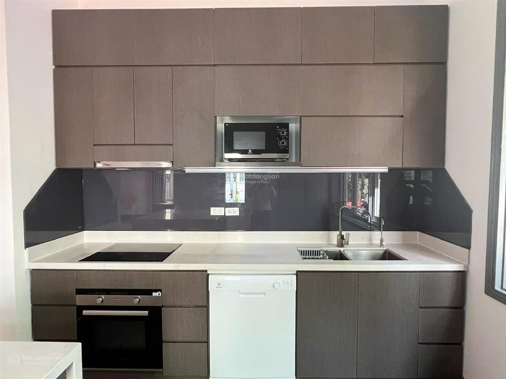 Bán nhà ngõ 12 phố đặng thai mai, tây hồ, ô tô, dt 255.5m2*5 tầng*mt 15m*giá 56 tỷ