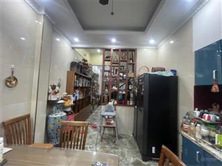 Bán nhà đầm trấu plo oto đỗ 2 mặt  nhà đẹp ở ngay  tiện ích vô vàn trong khu  dân trí cao