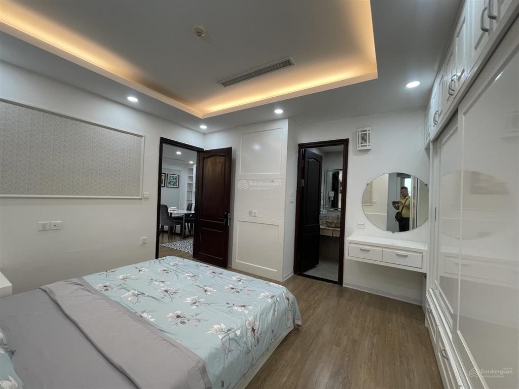 Bán nhà mặt phố tại tam trinh, 16,6 tỷ, 45m2, giá tốt chỉ với dưới 400tr/m làm vp spa trung tâm