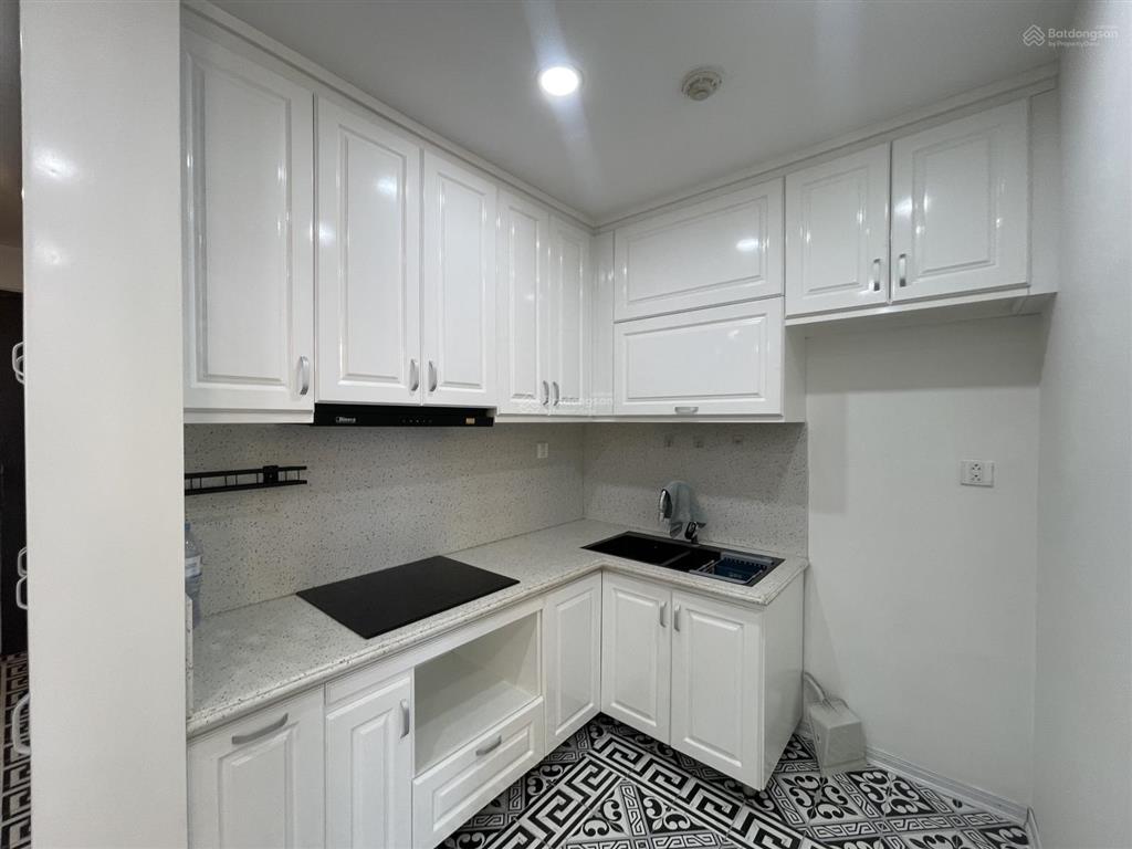 Bán nhà mặt phố tại tam trinh, 16,6 tỷ, 45m2, giá tốt chỉ với dưới 400tr/m làm vp spa trung tâm