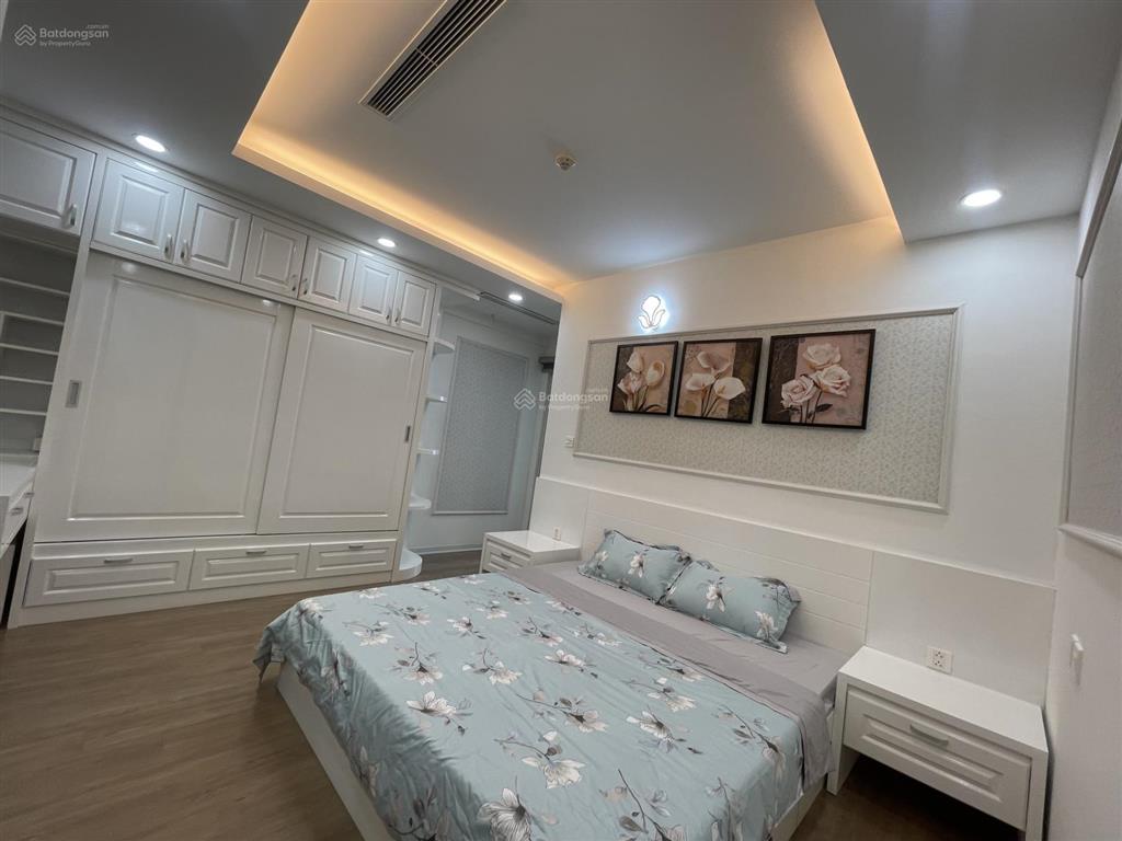 Bán nhà mặt phố tại tam trinh, 16,6 tỷ, 45m2, giá tốt chỉ với dưới 400tr/m làm vp spa trung tâm
