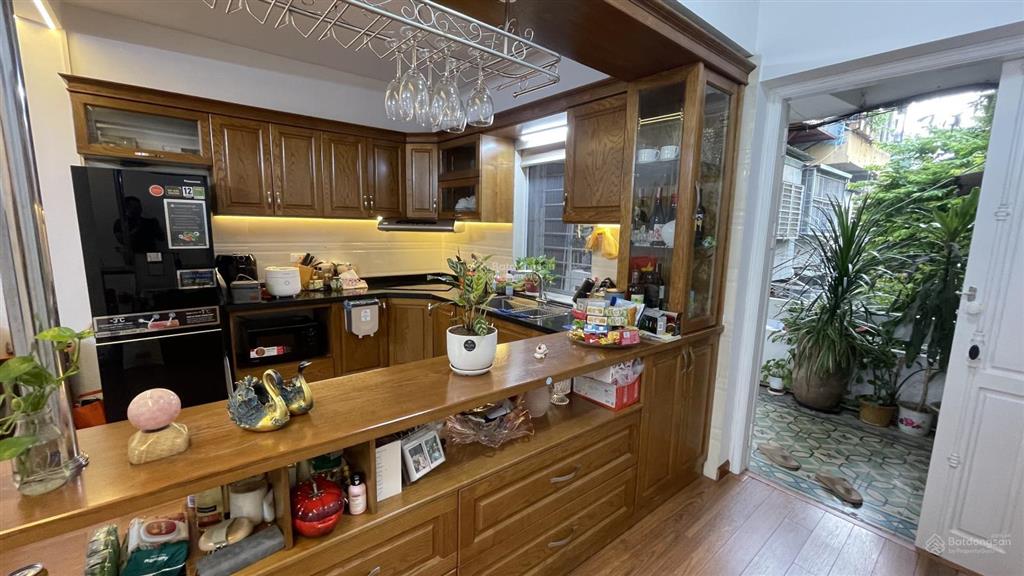 Bán nhà riêng tại phố hai bà trưng, 8,2 tỷ, 47,7 m2, 2pn, mặt tiền 5m