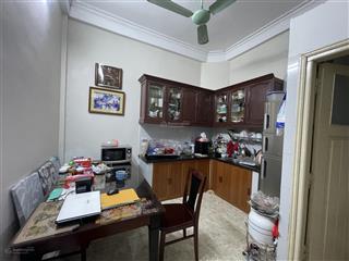 Bán nhà gần hồ  trường học các cấp, 4 tầng, 42,6 m2 tại phố hương viên, quận hai bà trưng, 14,8 tỷ