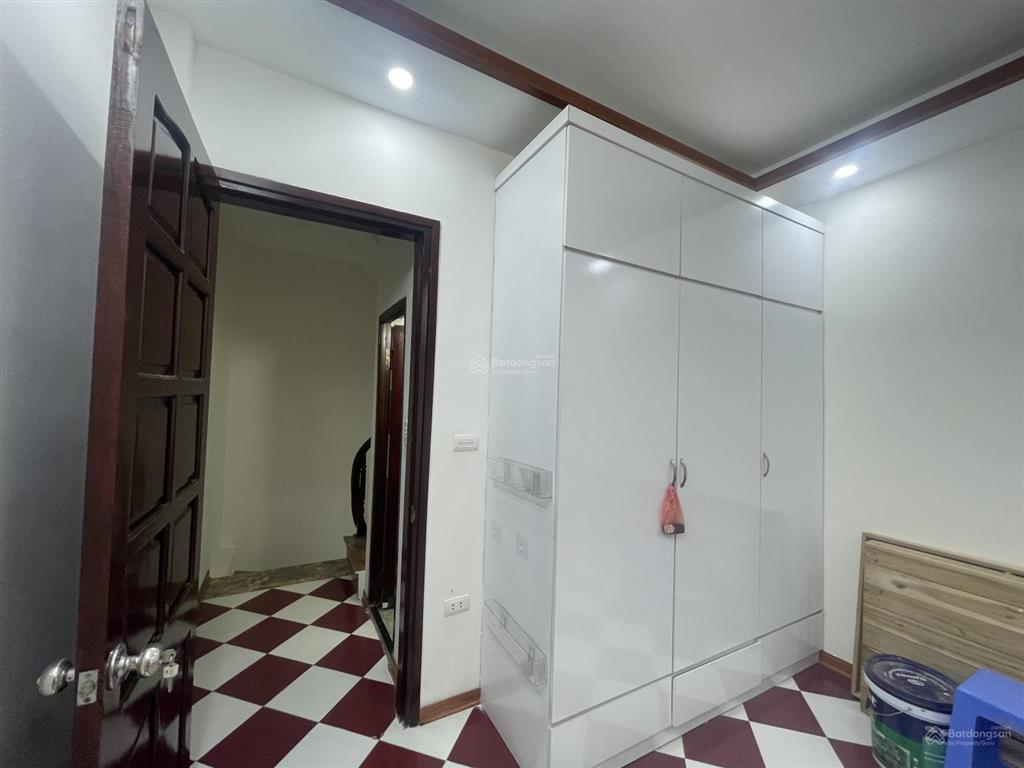 Bán nhà riêng tại kim ngưu, gần oto 5,9 tỷ, 24,7 m2, giá cực chất  6 tầng x 3 ngủ  ở ngay